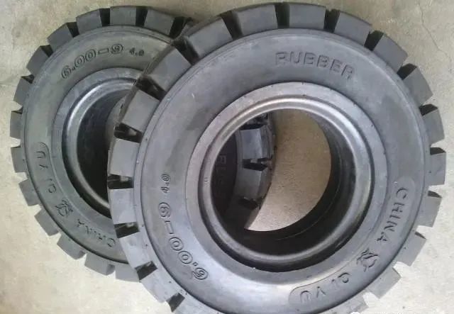 叉車為啥要使用實(shí)心輪胎？